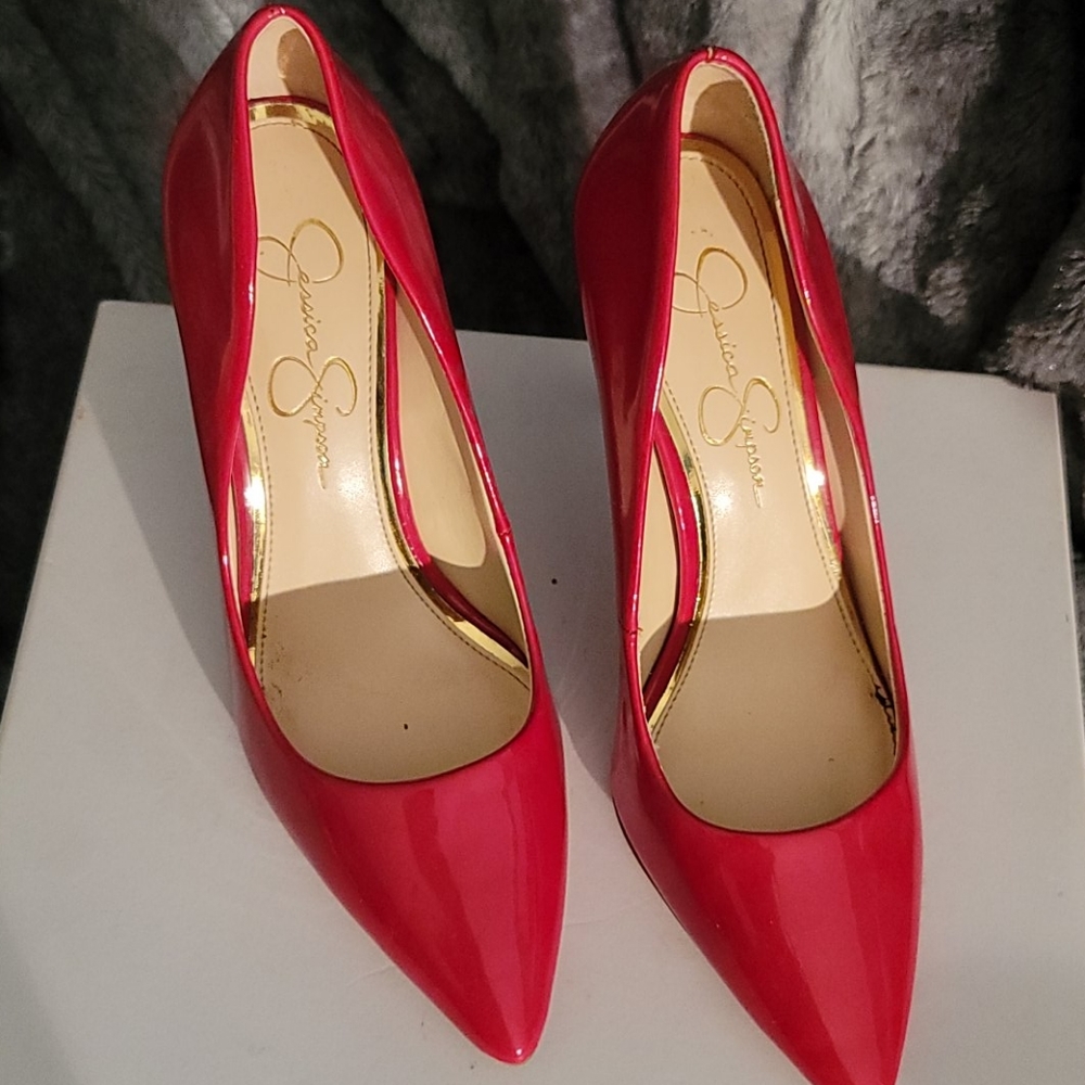 JESSICA SIMPSON PUMPS